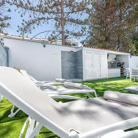Leire, Fantastic Air&bnb With Private Pool. San Bartolomé